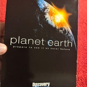 Discovery Channel Planet Earth 5-DVD Set .